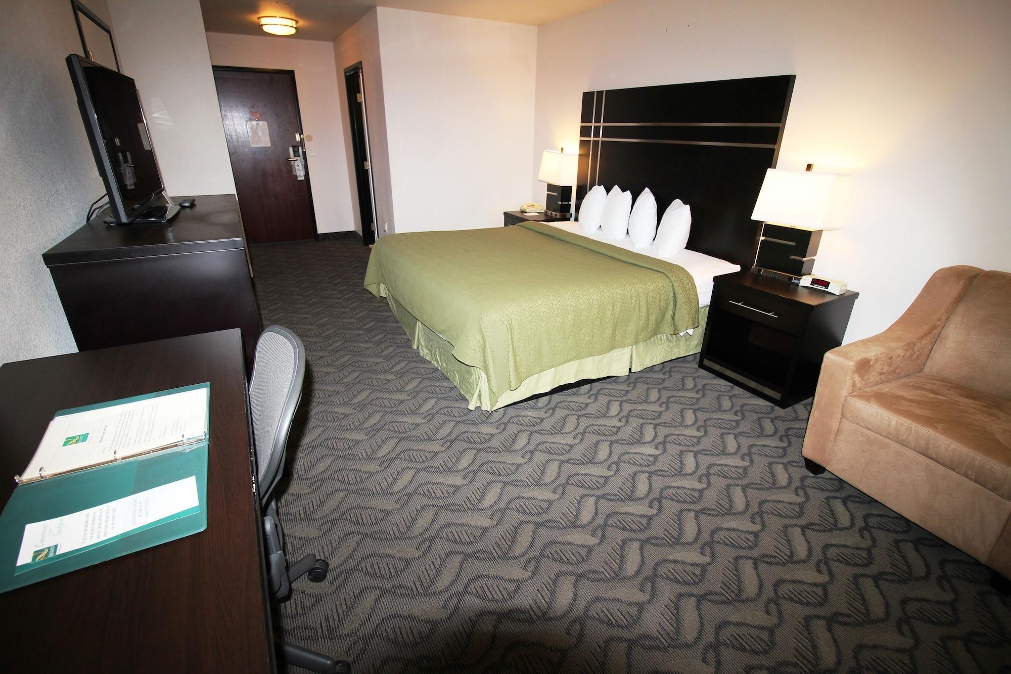 Quality Inn & Suites Airport West Salt Lake City Exterior photo