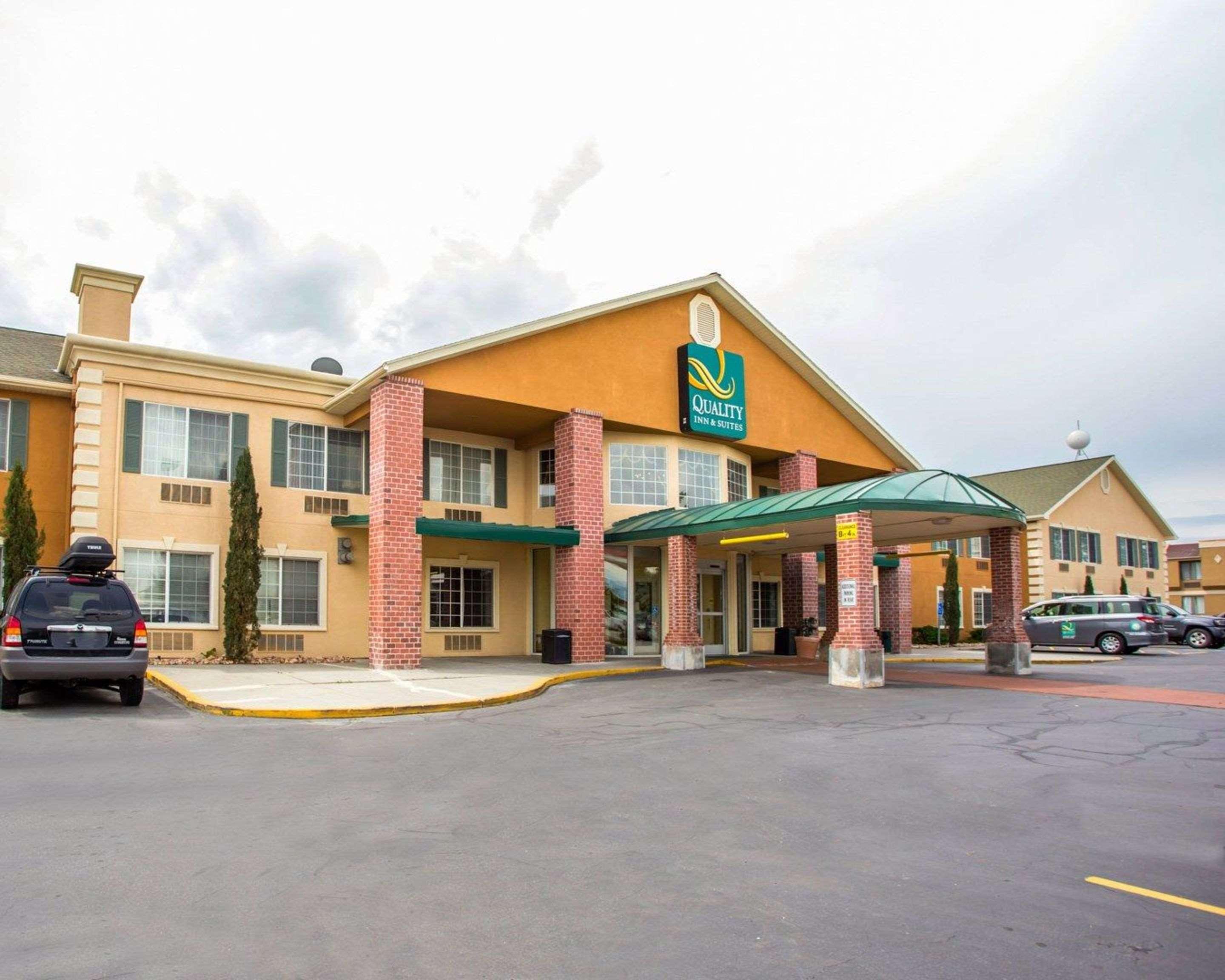 Quality Inn & Suites Airport West Salt Lake City Exterior photo